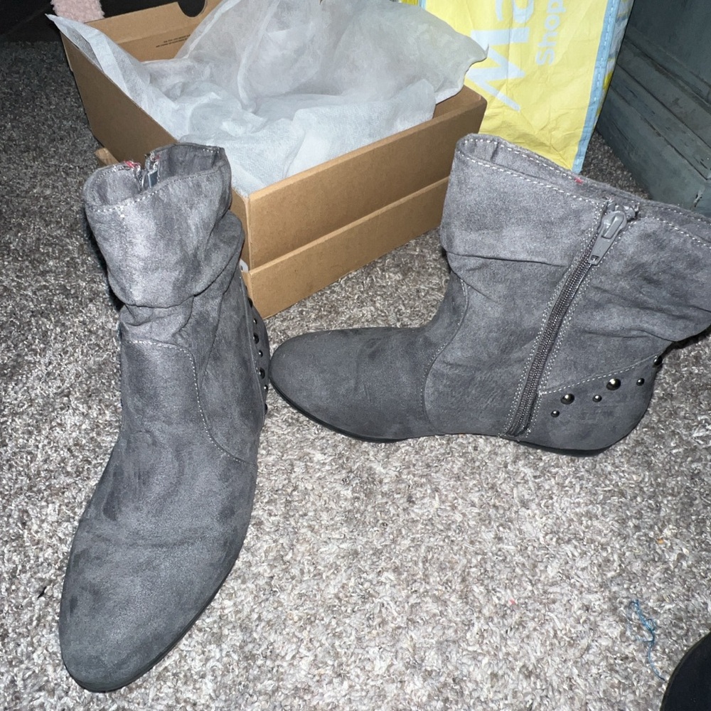 Women’s boots
